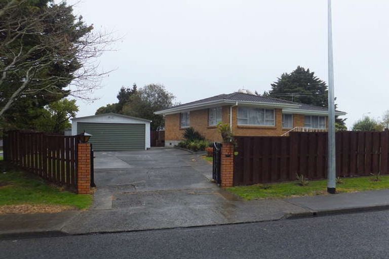 Photo of property in 1 Redcrest Avenue, Red Hill, Papakura, 2110