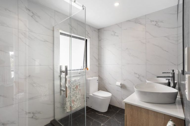 Photo of property in 1b Makora Road, Massey, Auckland, 0614