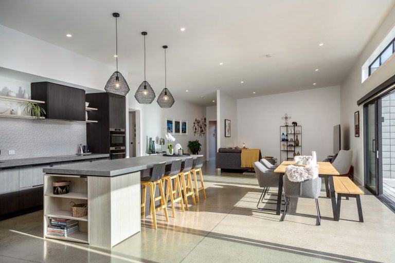 Photo of property in 1 Matai Grove, Greytown, 5712