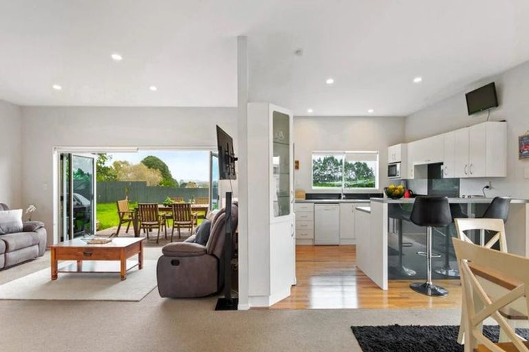 Photo of property in 86 Trig Road, Whenuapai, Auckland, 0618