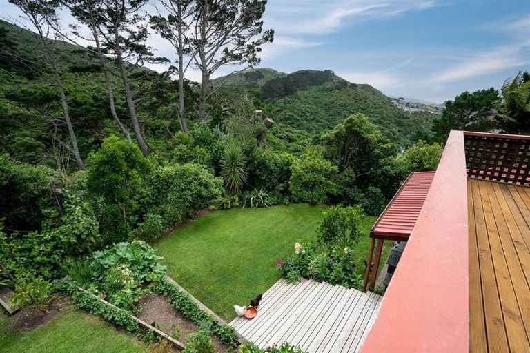 Photo of property in 64 Nalanda Crescent, Broadmeadows, Wellington, 6035