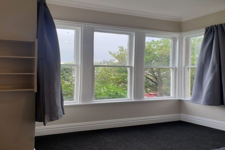 Photo of property in 26 Plunket Street, Kelburn, Wellington, 6012