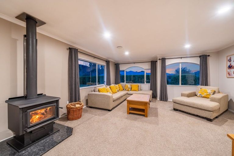 Photo of property in 101 Emerald Hill Drive, Birchville, Upper Hutt, 5018