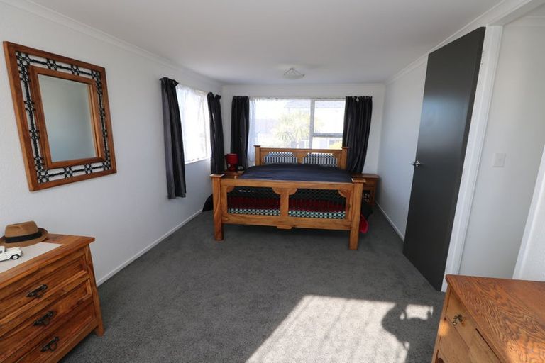 Photo of property in 67 Hartley Street, Foxton Beach, Foxton, 4815