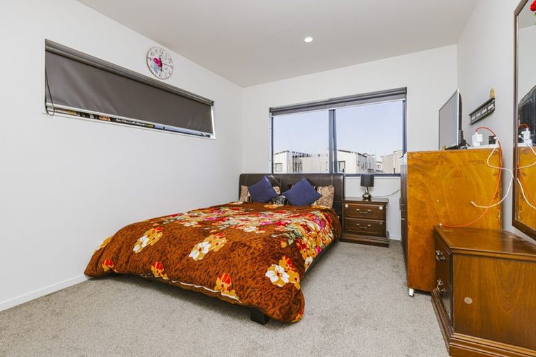 Photo of property in 104 Bellbird Street, Papakura, 2110