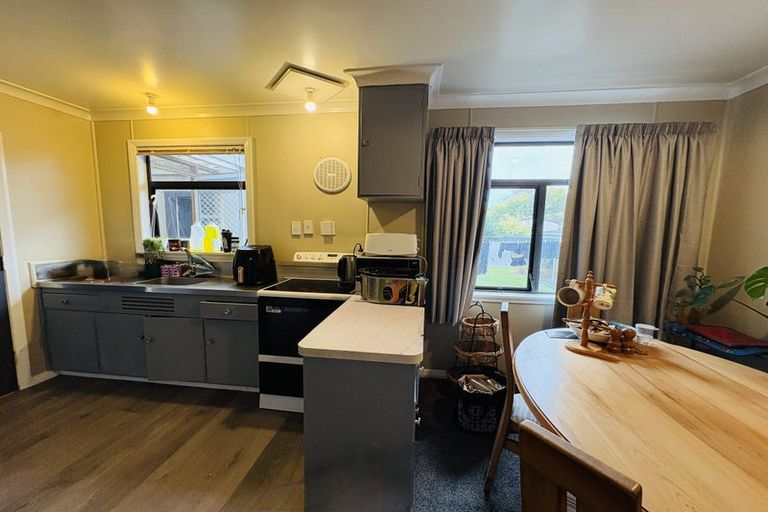 Photo of property in 32 Gloucester Street, Takaro, Palmerston North, 4412