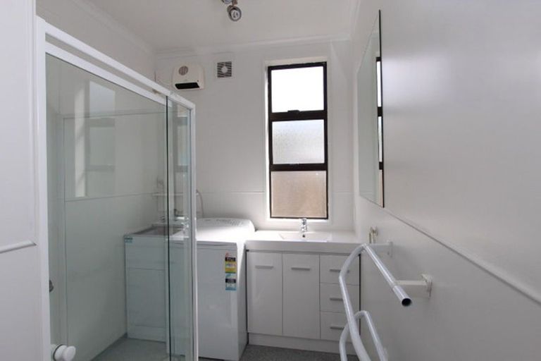 Photo of property in 21 Walter Street, The Glen, Dunedin, 9011