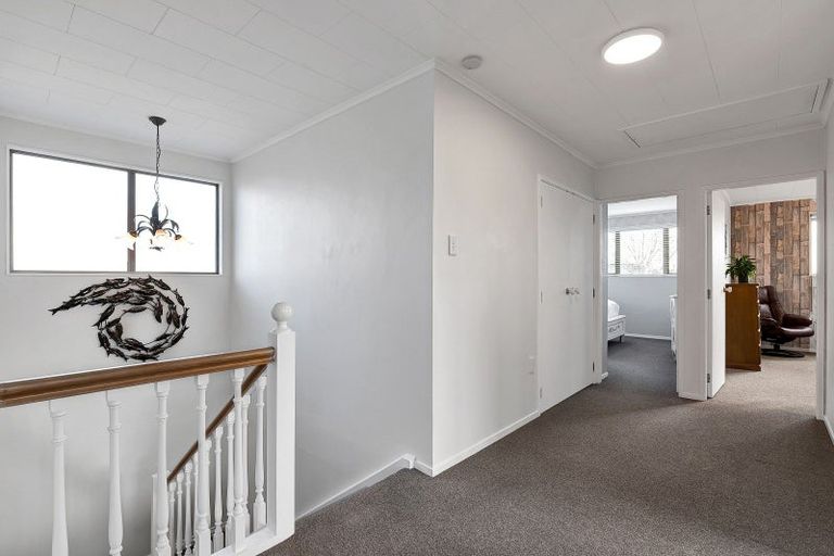 Photo of property in 11 Leatham Avenue, Strandon, New Plymouth, 4312