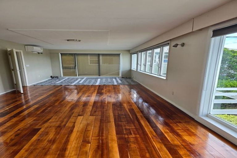 Photo of property in 15 Barton Terrace, Thorndon, Wellington, 6011