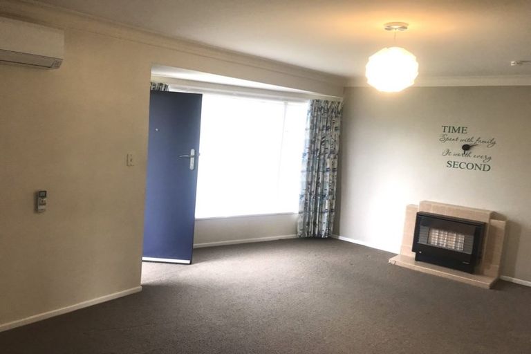 Photo of property in 4/576 Queen Street East, Levin, 5510