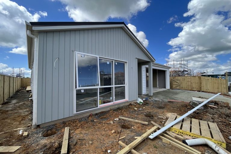 Photo of property in 20 Babina Avenue, Kumeu, 0810