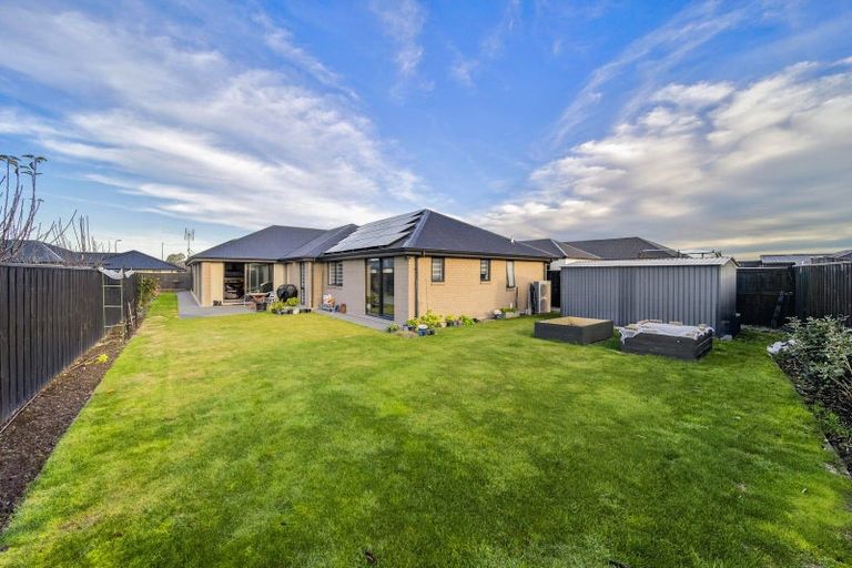 Photo of property in 39 Croydon Street, Woodend, 7610