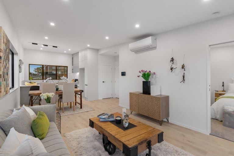Photo of property in 937f Whangaparaoa Road, Manly, Whangaparaoa, 0930