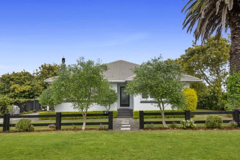 Photo of property in 1 Bell Street, Judea, Tauranga, 3110