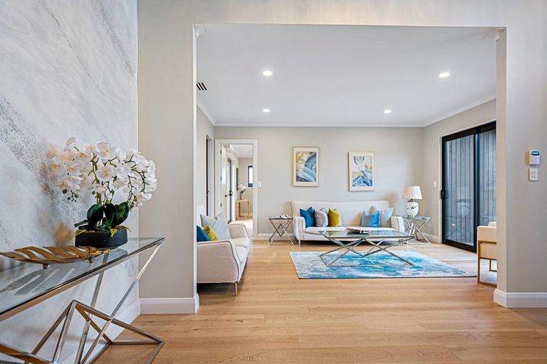 Photo of property in 56 Kewa Road, Albany Heights, Auckland, 0632