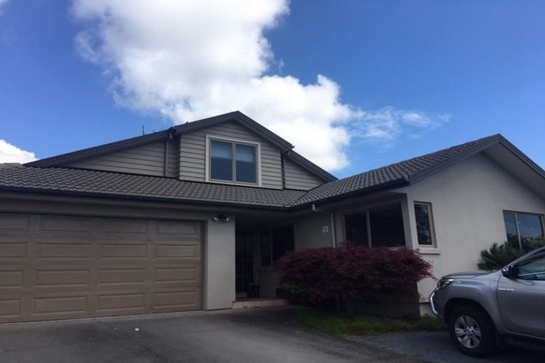 Photo of property in 2 Braeburn Place, Bethlehem, Tauranga, 3110