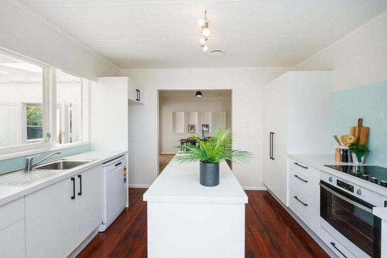 Photo of property in 79 Makino Road, Feilding, 4702