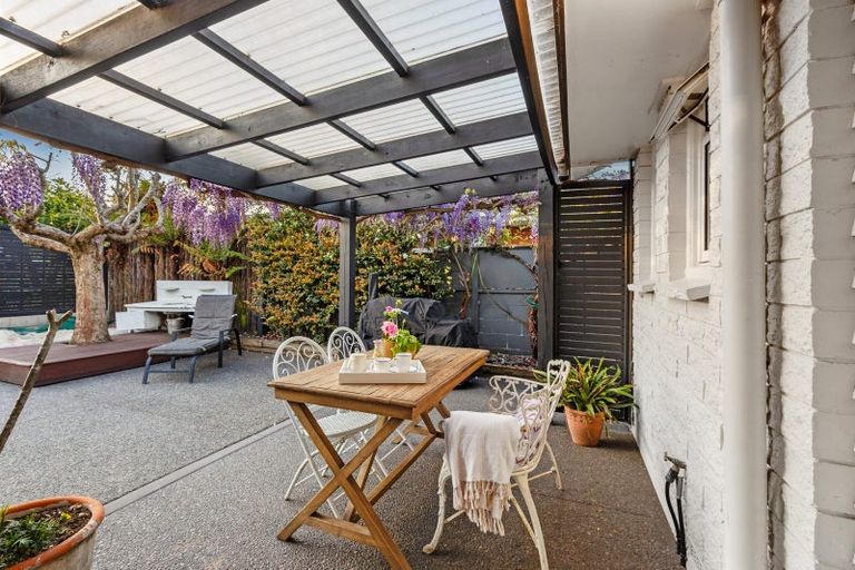 Photo of property in 29 Whitaker Street, Otumoetai, Tauranga, 3110