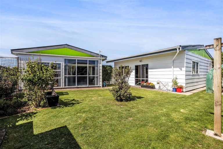 Photo of property in 43 Sunnyvale Street, Bell Block, New Plymouth, 4312