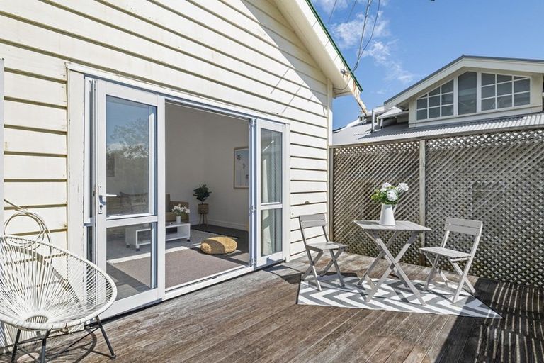 Photo of property in 9 Huia Street, Devonport, Auckland, 0624