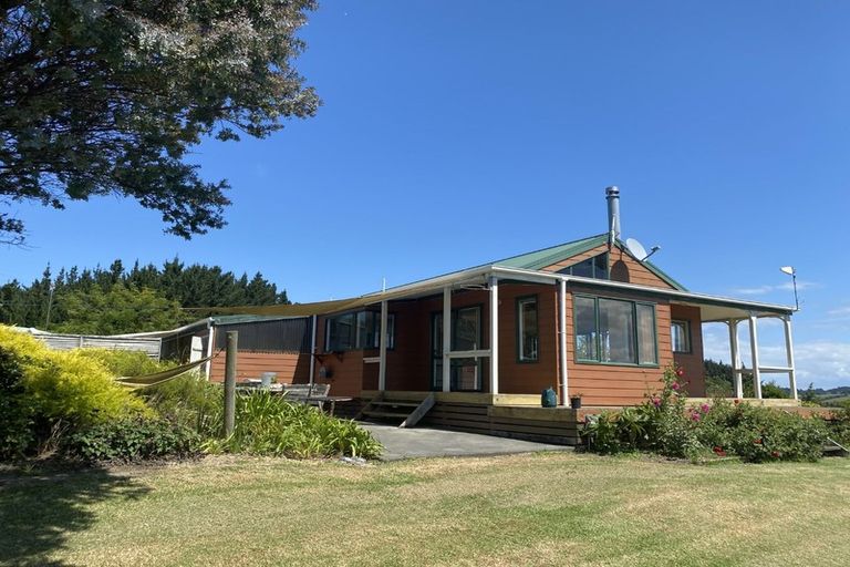 Photo of property in 301 Campbell Road, Parua Bay, Onerahi, 0192
