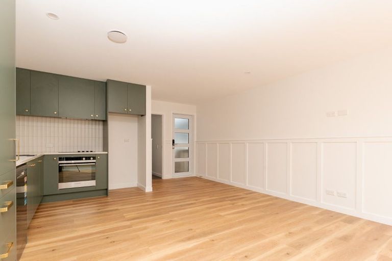 Photo of property in 27 Lyren Place, Half Moon Bay, Auckland, 2012