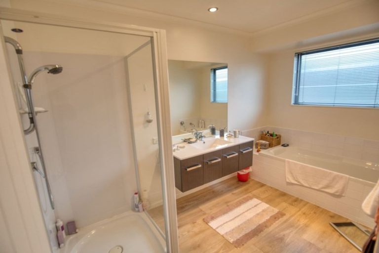 Photo of property in 87 Ferry Hill Drive, Lower Shotover, Queenstown, 9371