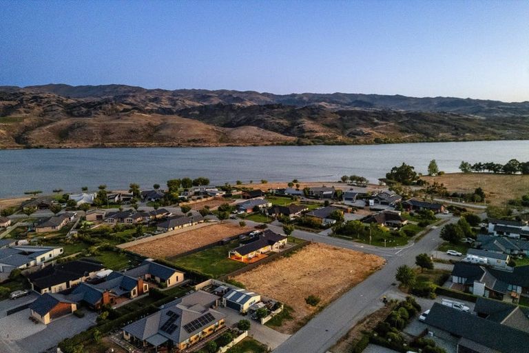 Photo of property in 3 De Bettencor Place, Mount Pisa, Cromwell, 9383