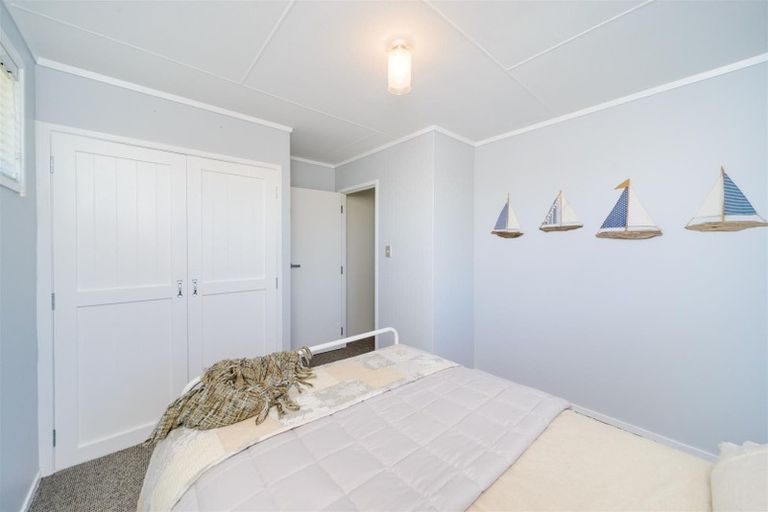 Photo of property in 1946 Parewanui Road, Parewanui, Bulls, 4894