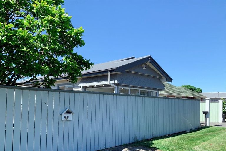 Photo of property in 87 Halswell Road, Hillmorton, Christchurch, 8025