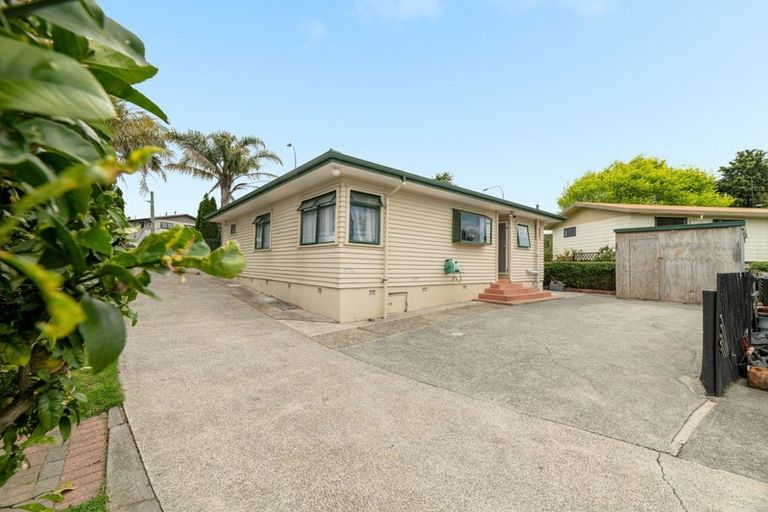 Photo of property in 2 Cambridge Road, Judea, Tauranga, 3110