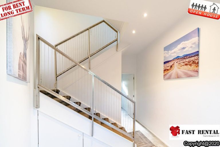 Photo of property in 1/211 Onewa Road, Birkenhead, Auckland, 0626