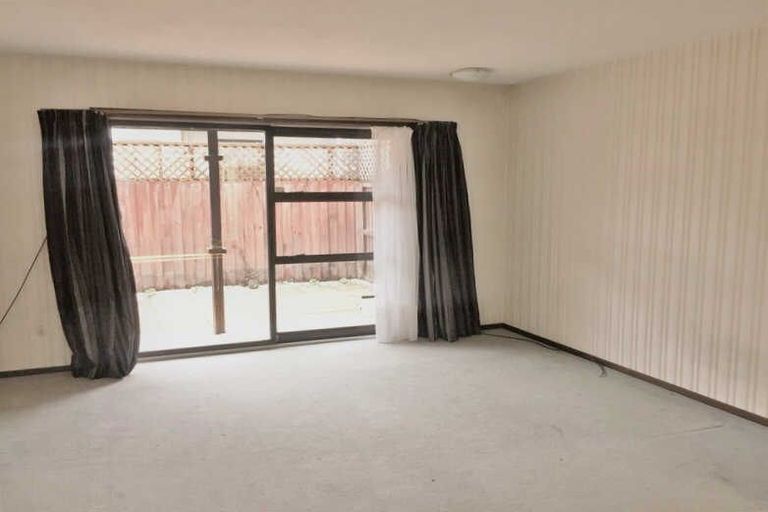 Photo of property in 3/14 Peer Street, Upper Riccarton, Christchurch, 8041