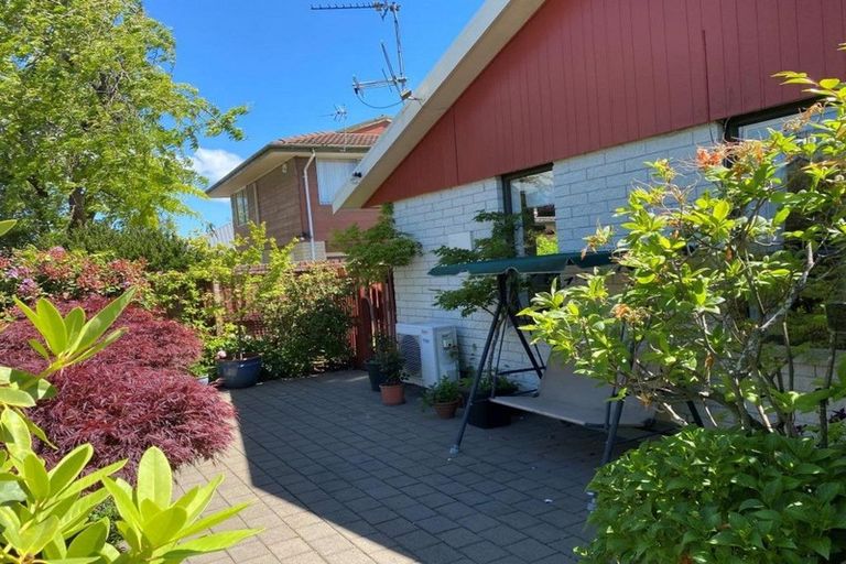 Photo of property in 1/23b Juniper Place, Burnside, Christchurch, 8053