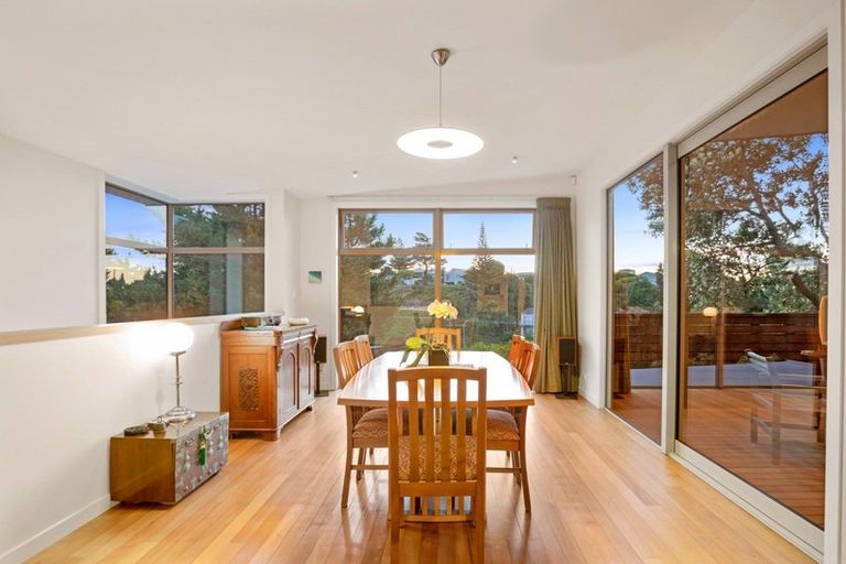 Photo of property in 49 Tennis Court Road, Raumati South, Paraparaumu, 5032