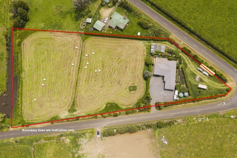 Photo of property in 521 Clark And Denize Road, Pukekawa, Tuakau, 2696