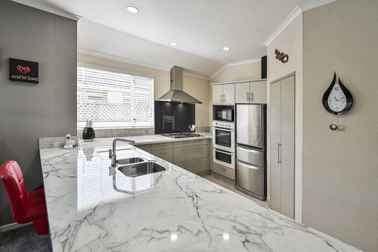 Photo of property in 408 King Street South, Hastings, 4122