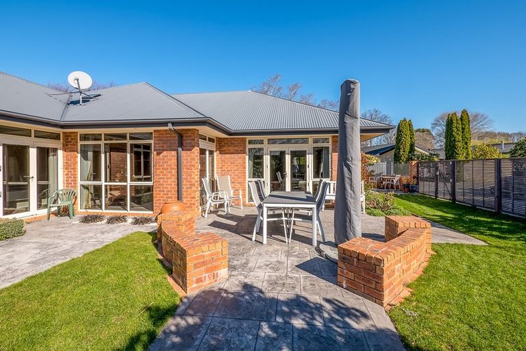 Photo of property in 5 Kilmuir Lane, Harewood, Christchurch, 8051