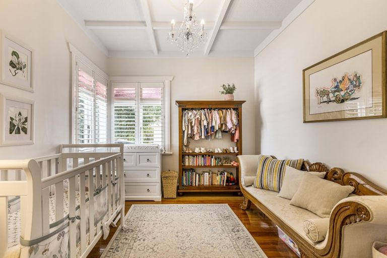 Photo of property in 19 Western Springs Road, Morningside, Auckland, 1021