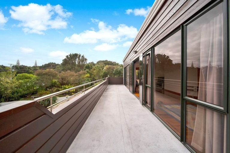 Photo of property in 2 Victoria Road, Omata, New Plymouth, 4374