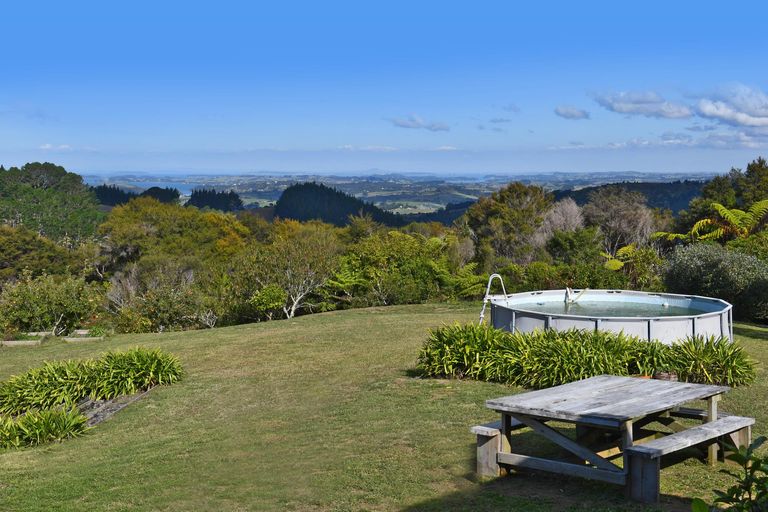 Photo of property in 109 Govan Wilson Road, Whangaripo, Warkworth, 0985