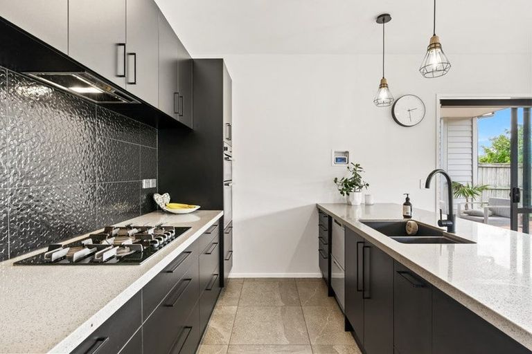 Photo of property in 23 Josh Road, Huapai, Kumeu, 0810