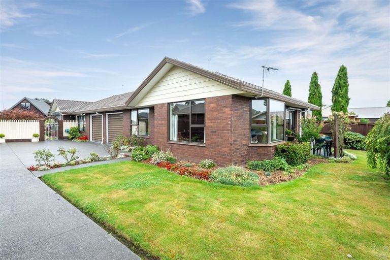 Photo of property in 1/5 Wynand Place, Sockburn, Christchurch, 8042