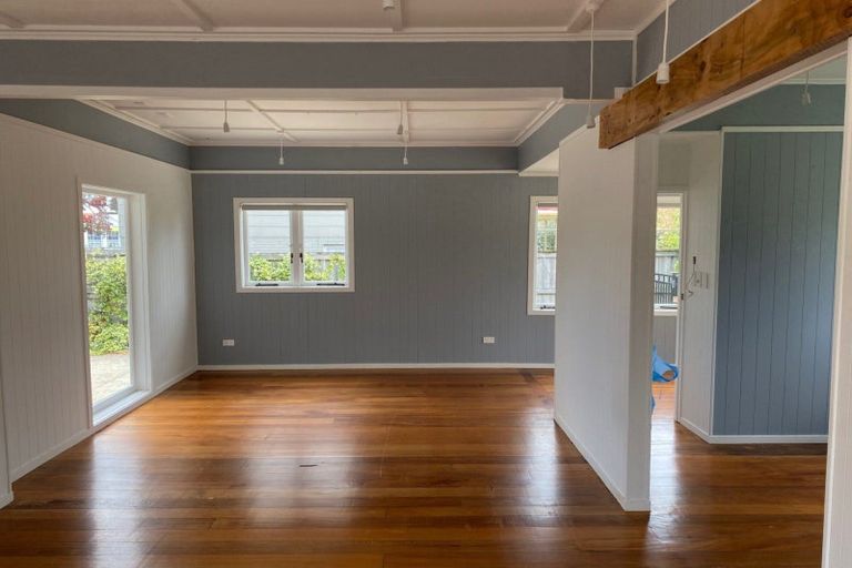 Photo of property in 1 Monk Street, Whitianga, 3510