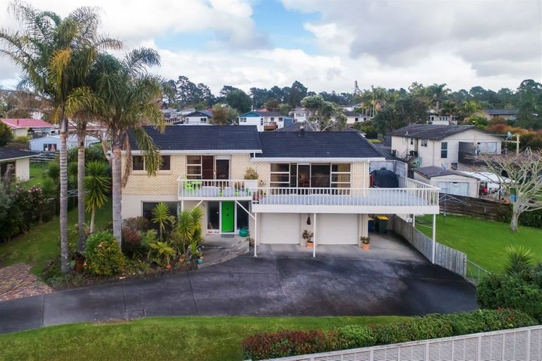 Photo of property in 26 Realm Place, Massey, Auckland, 0614