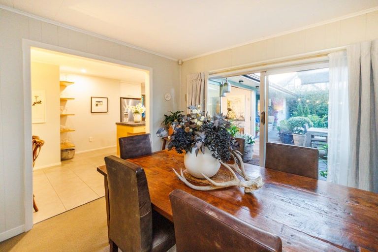 Photo of property in 98 Jickell Street, Hokowhitu, Palmerston North, 4410