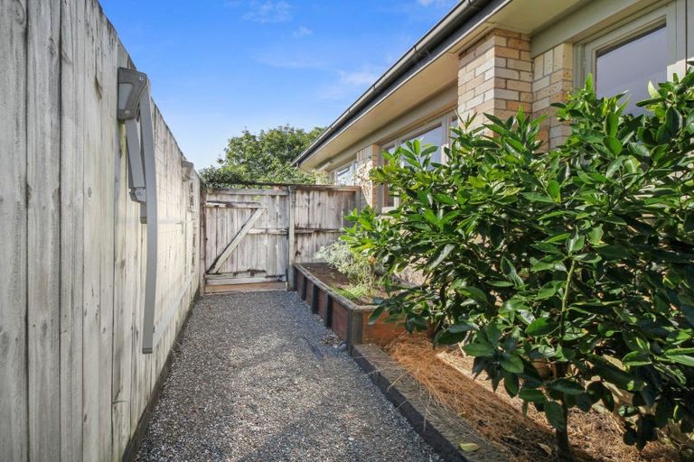 Photo of property in 18 Bolmuir Road, Forest Lake, Hamilton, 3200