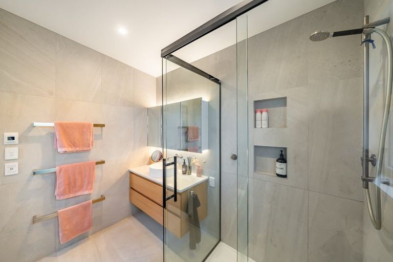 Photo of property in 42 Lohia Street, Khandallah, Wellington, 6035