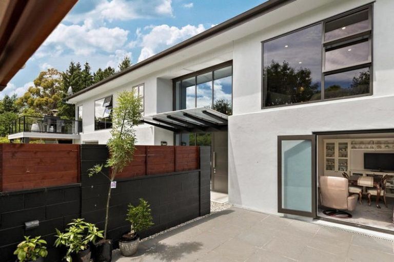 Photo of property in 289 Riverbank Road, Wanaka, 9382