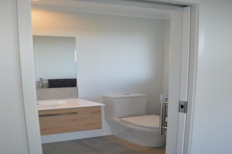 Photo of property in 97 Sentinel Avenue, Omokoroa, 3114